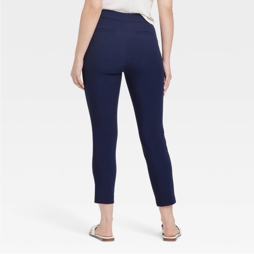 NWT Women's High-Rise Skinny Ankle Pull-on Pants - a New Day™ Navy sz 8 - Picture 2 of 3